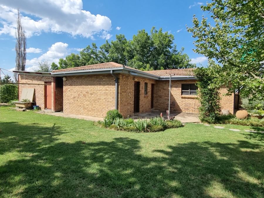 4 Bedroom Property for Sale in Christiana North West